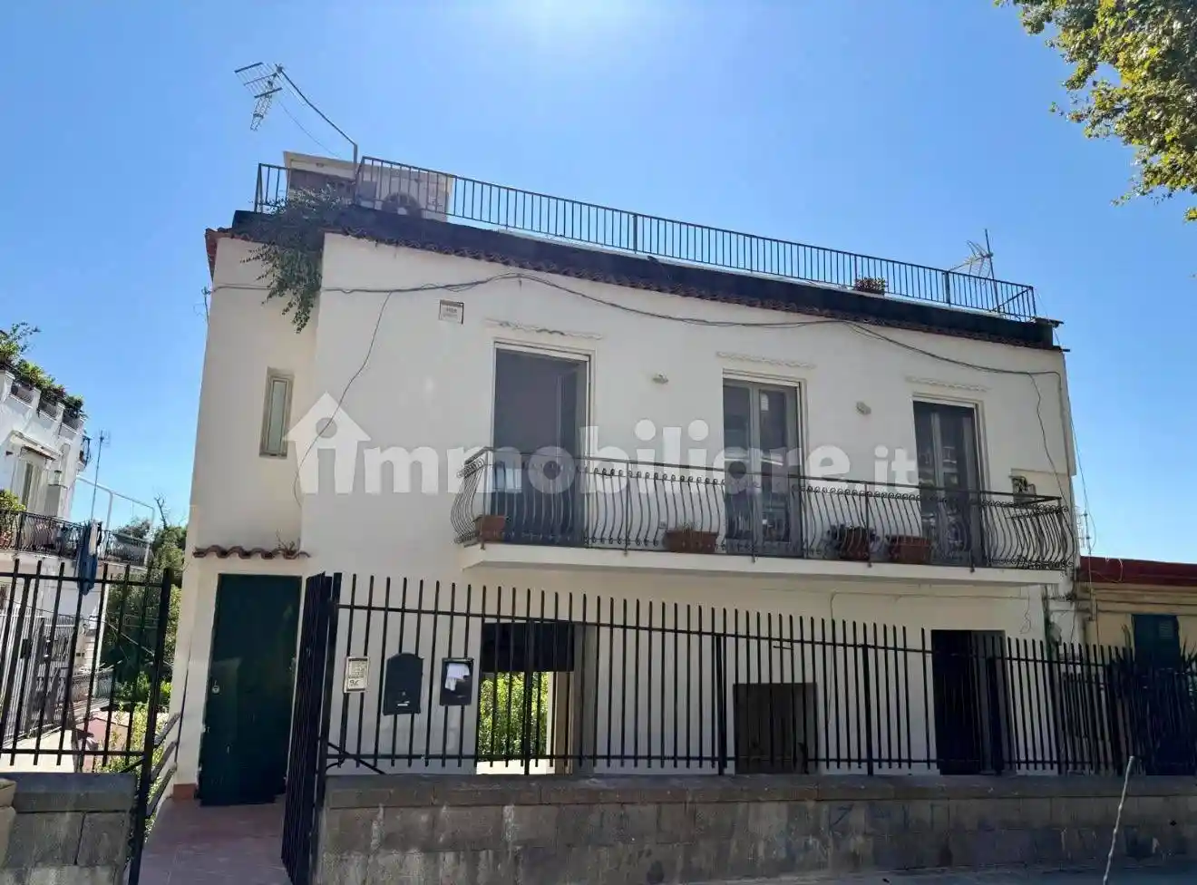Appartamento in vendita a Napoli