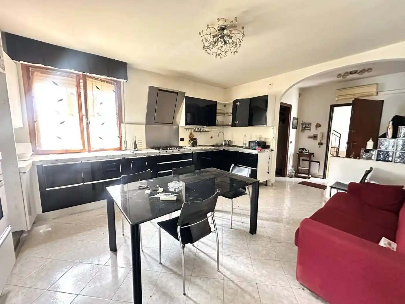 Appartamento in vendita a Cascina