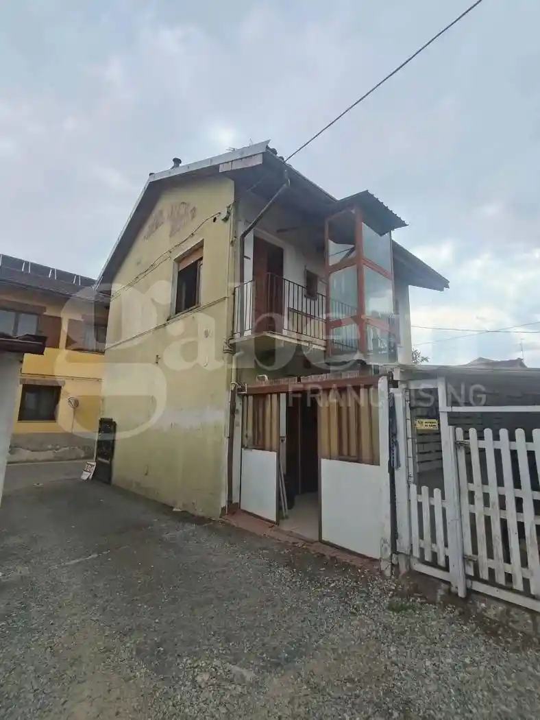 Casa indipendente in vendita a Cerrione