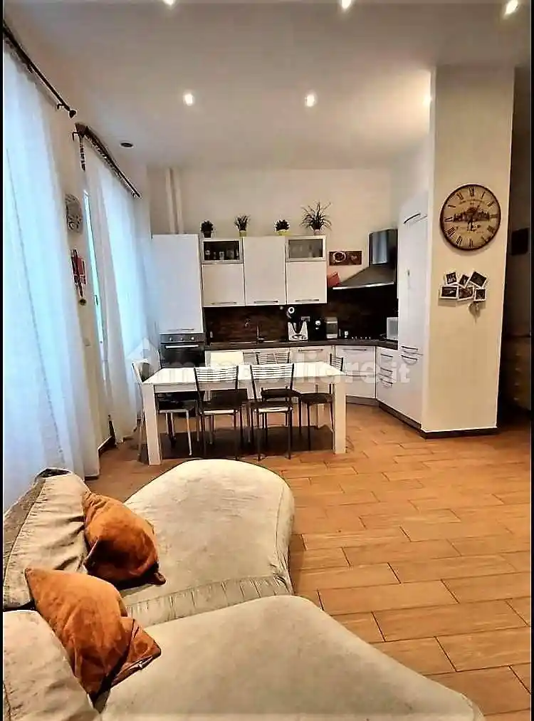 Appartamento in vendita a Livorno