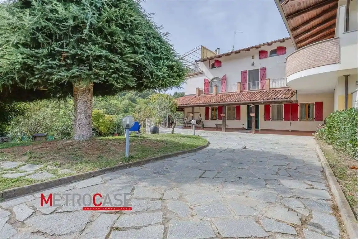 Villa in vendita a Santo Stefano Roero