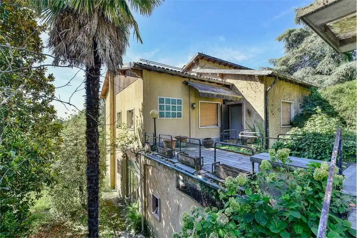 Villa in vendita a Inverigo