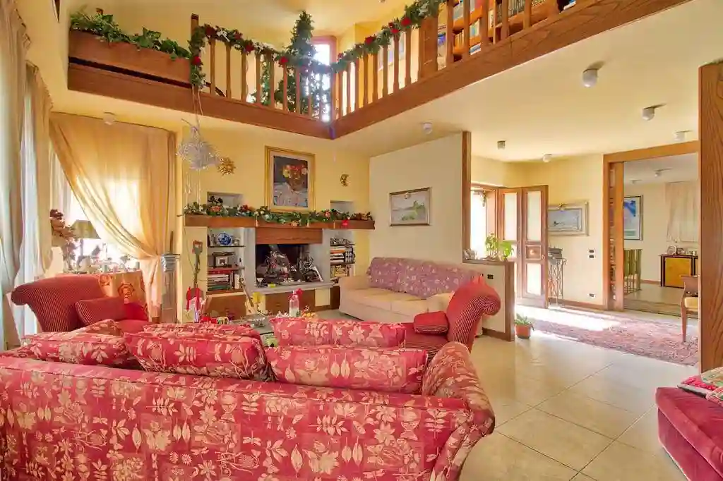 Villa - foto 2