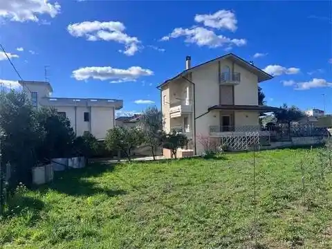 Villa in vendita a Ortona