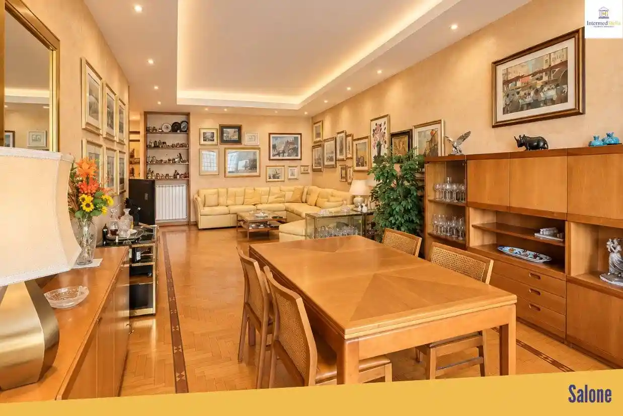 Appartamento in vendita a Roma
