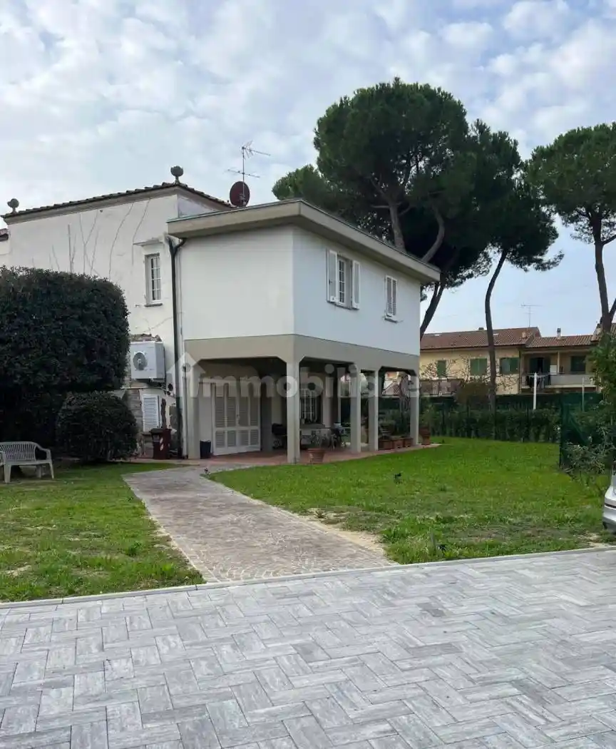 Villa in vendita a Fucecchio