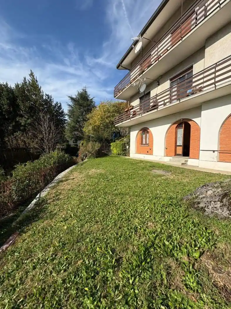 Appartamento in vendita a Asso