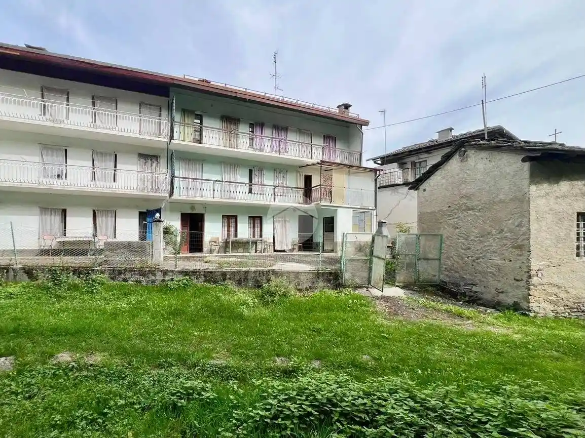 Casa indipendente in vendita a Viù