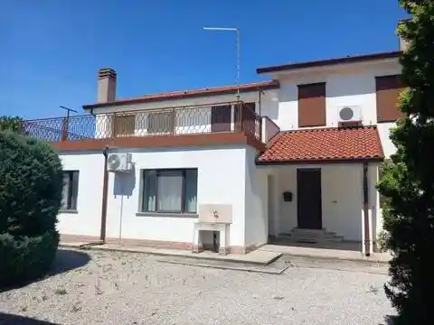 Villa in vendita a Grado