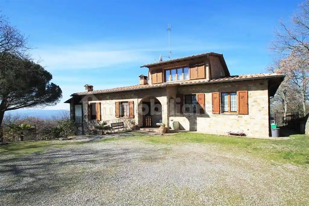 Villa in vendita a Radda in Chianti