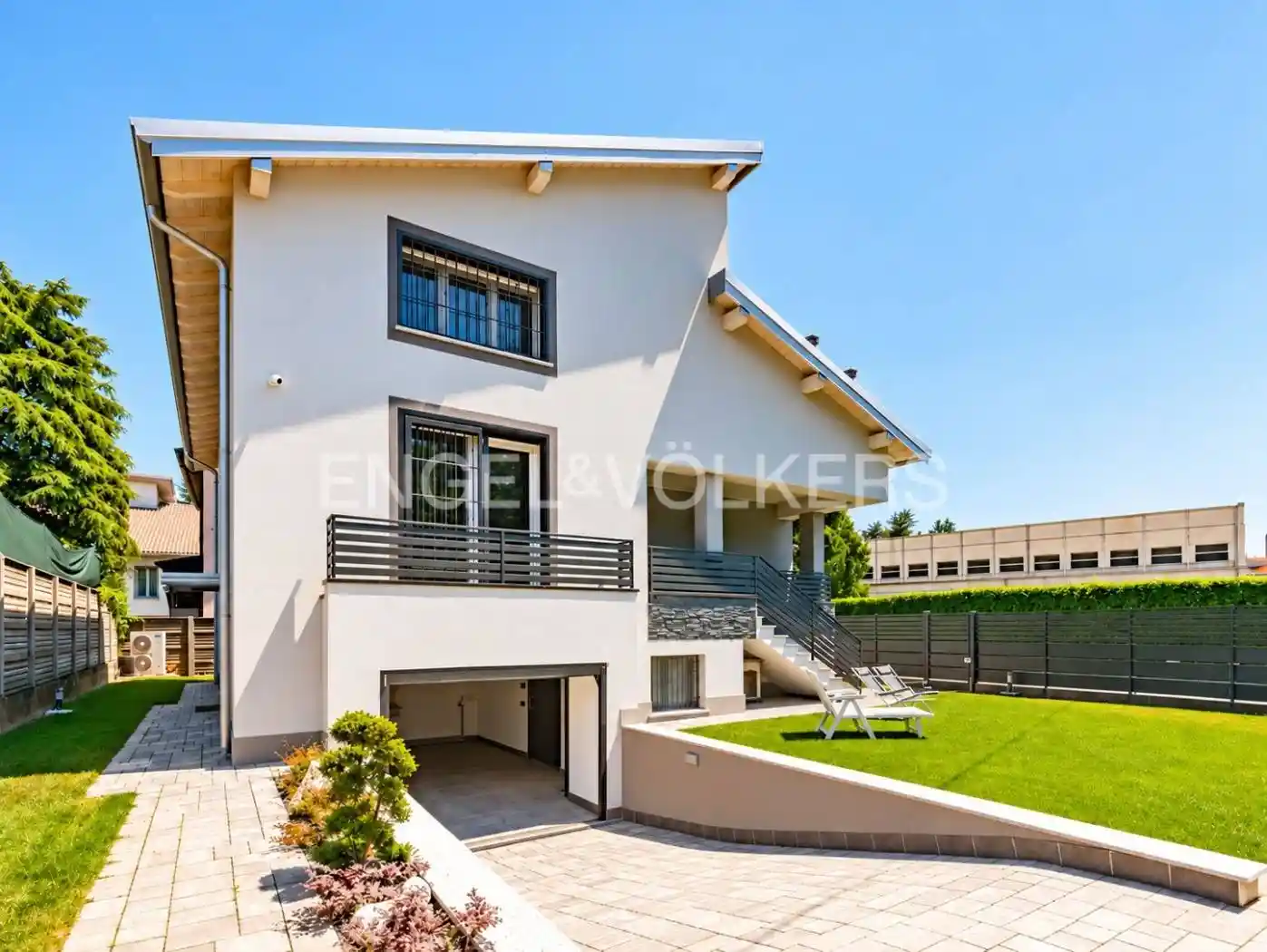 Villa in vendita a Saronno