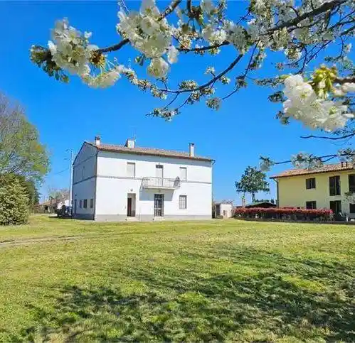 Villa in vendita a Forlì