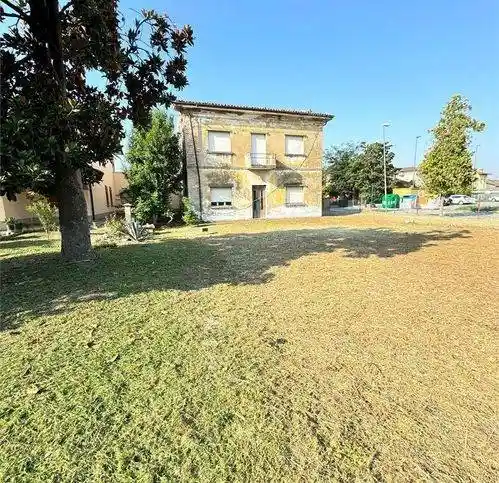 Villa in vendita a Ravenna