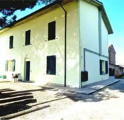 Casa indipendente in vendita a Forlì
