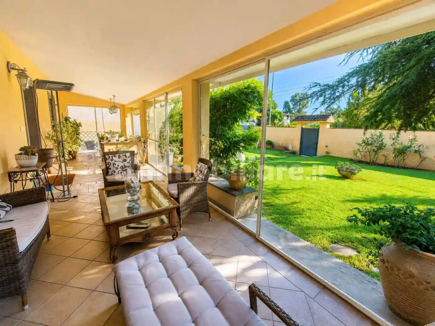 Villa - foto 2