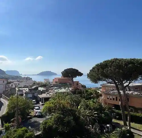 Appartamento in vendita a Pozzuoli