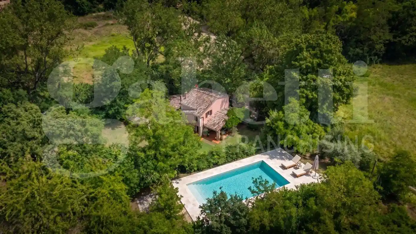 Villa in vendita a Cetona