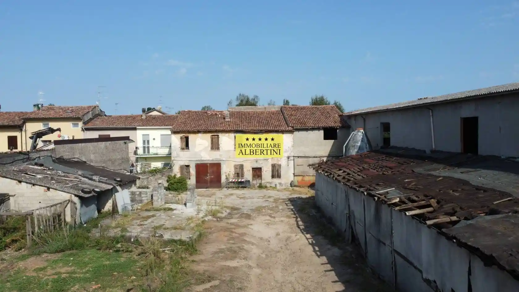 Rustico - Casale in vendita a Roverbella
