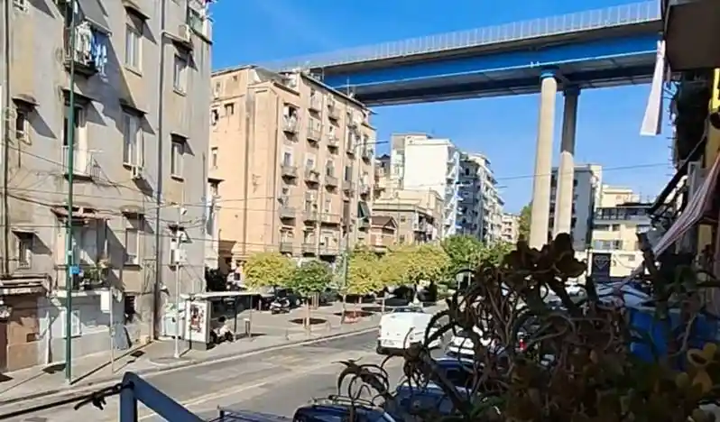 Appartamento in vendita a Napoli