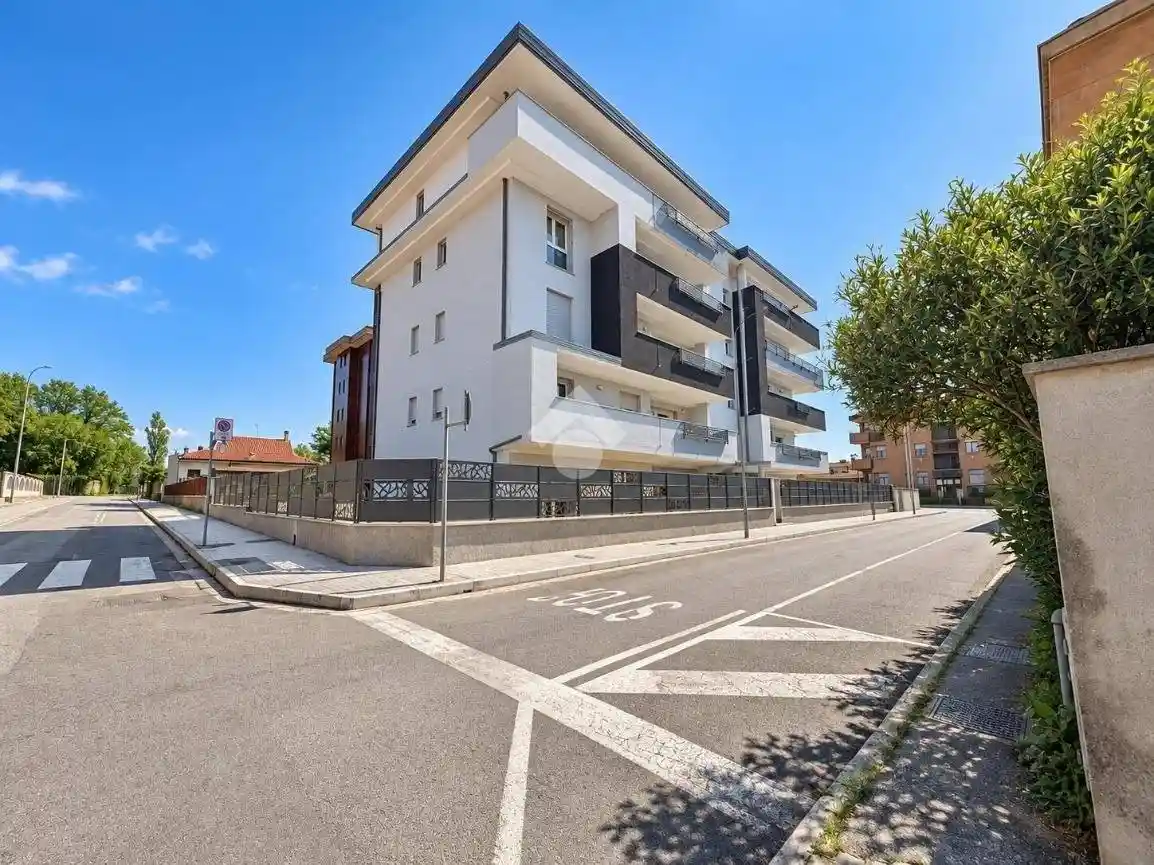 Appartamento in vendita a Varedo