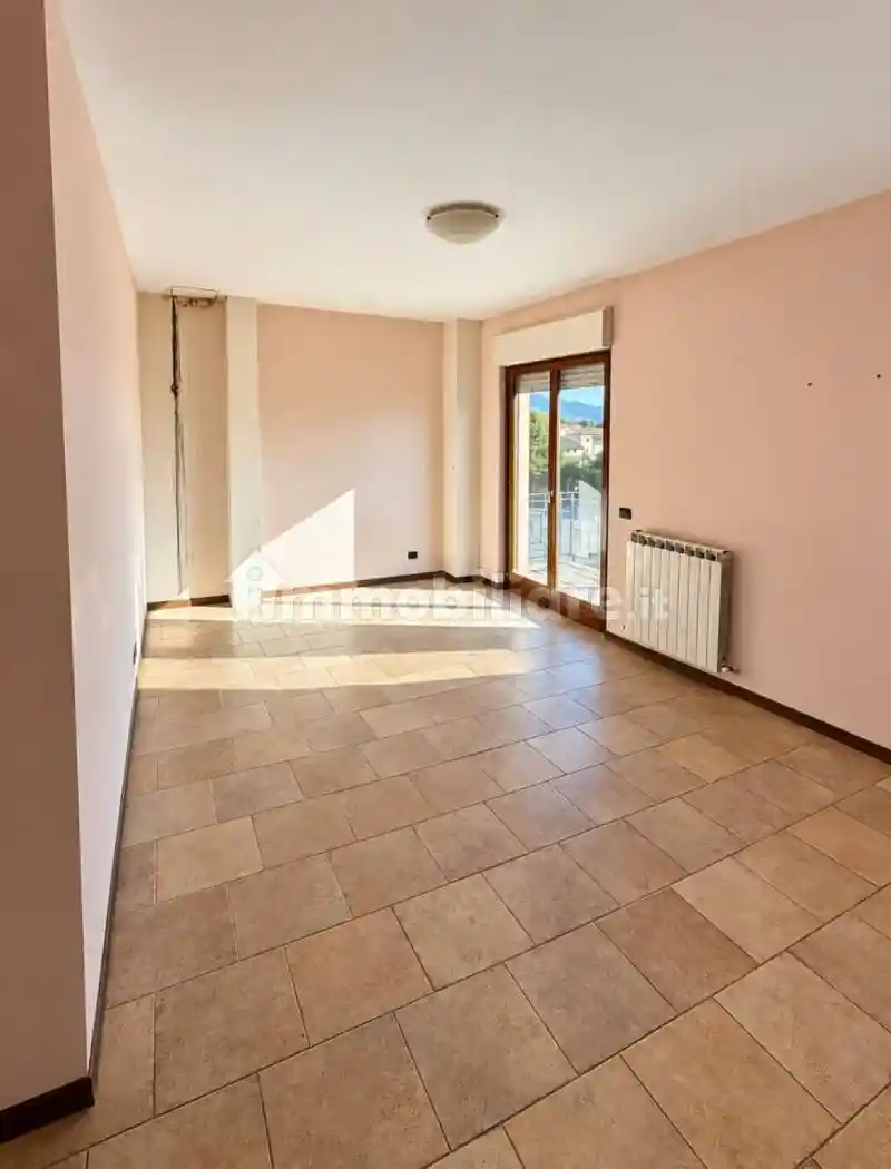 Appartamento in vendita a Fossato di Vico