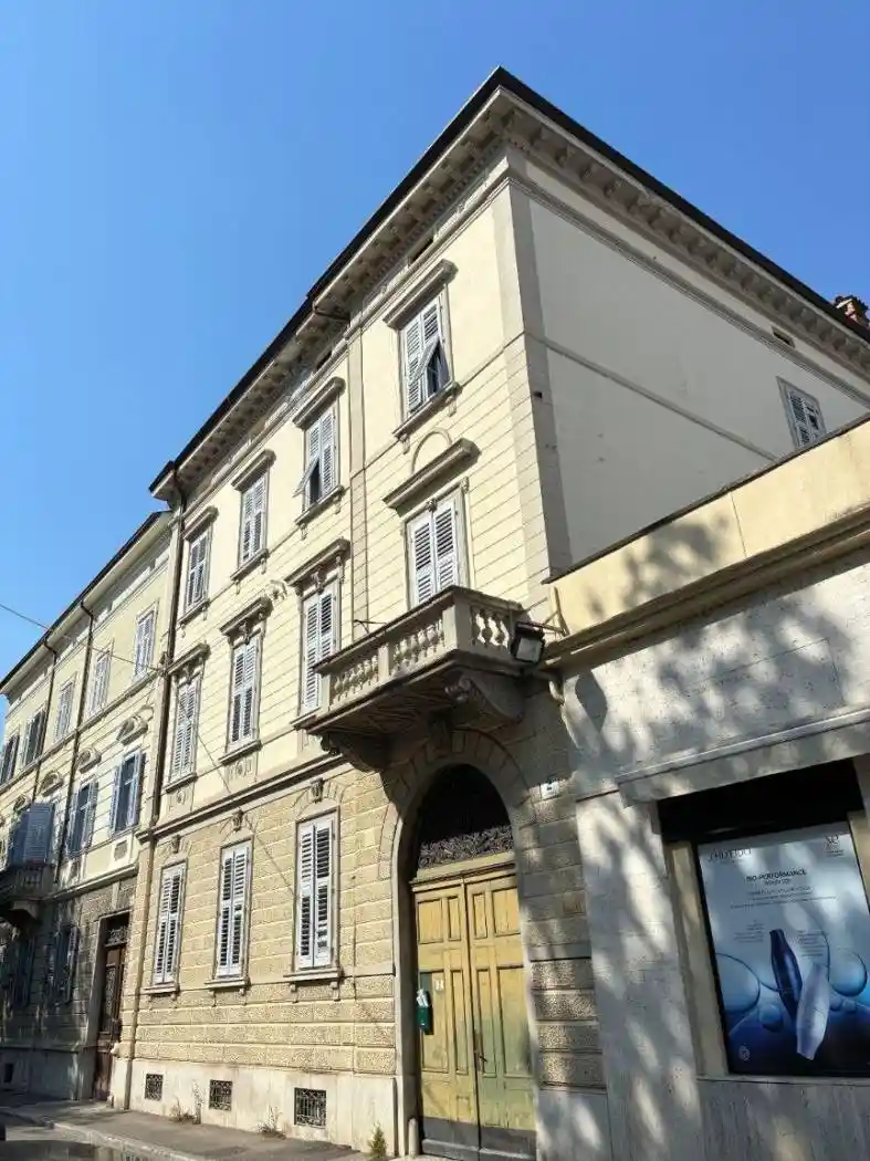 Palazzo - Edificio in vendita a Gorizia