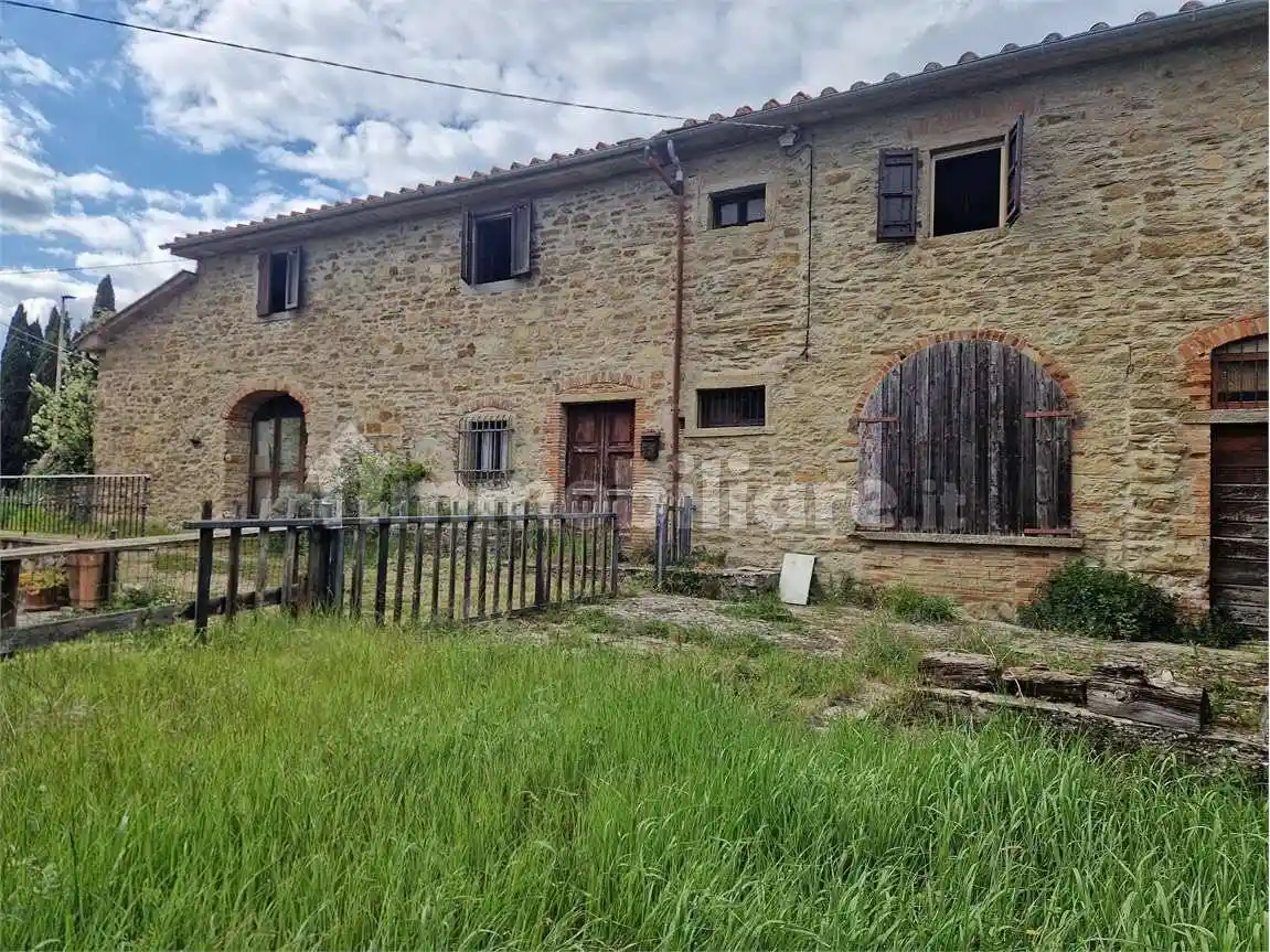 Rustico - Casale in vendita a Capolona