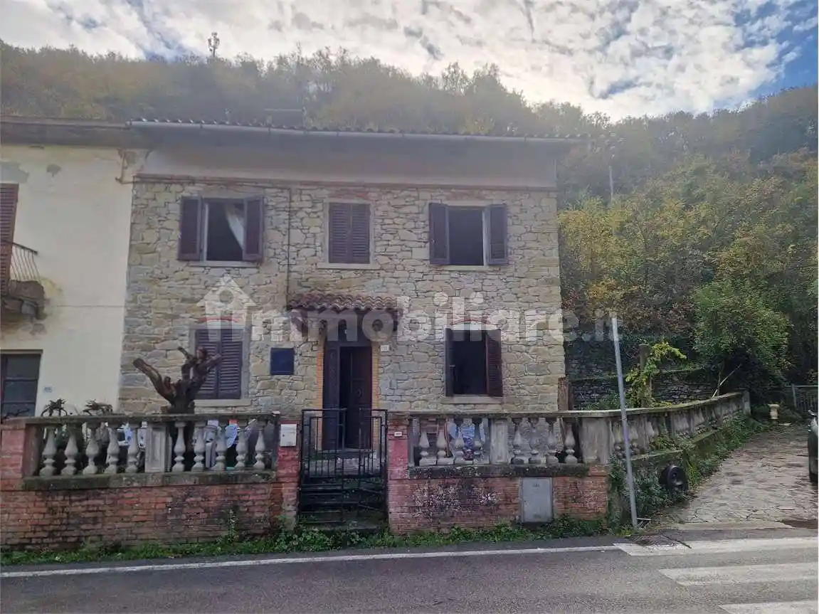 Casa indipendente in vendita a Subbiano