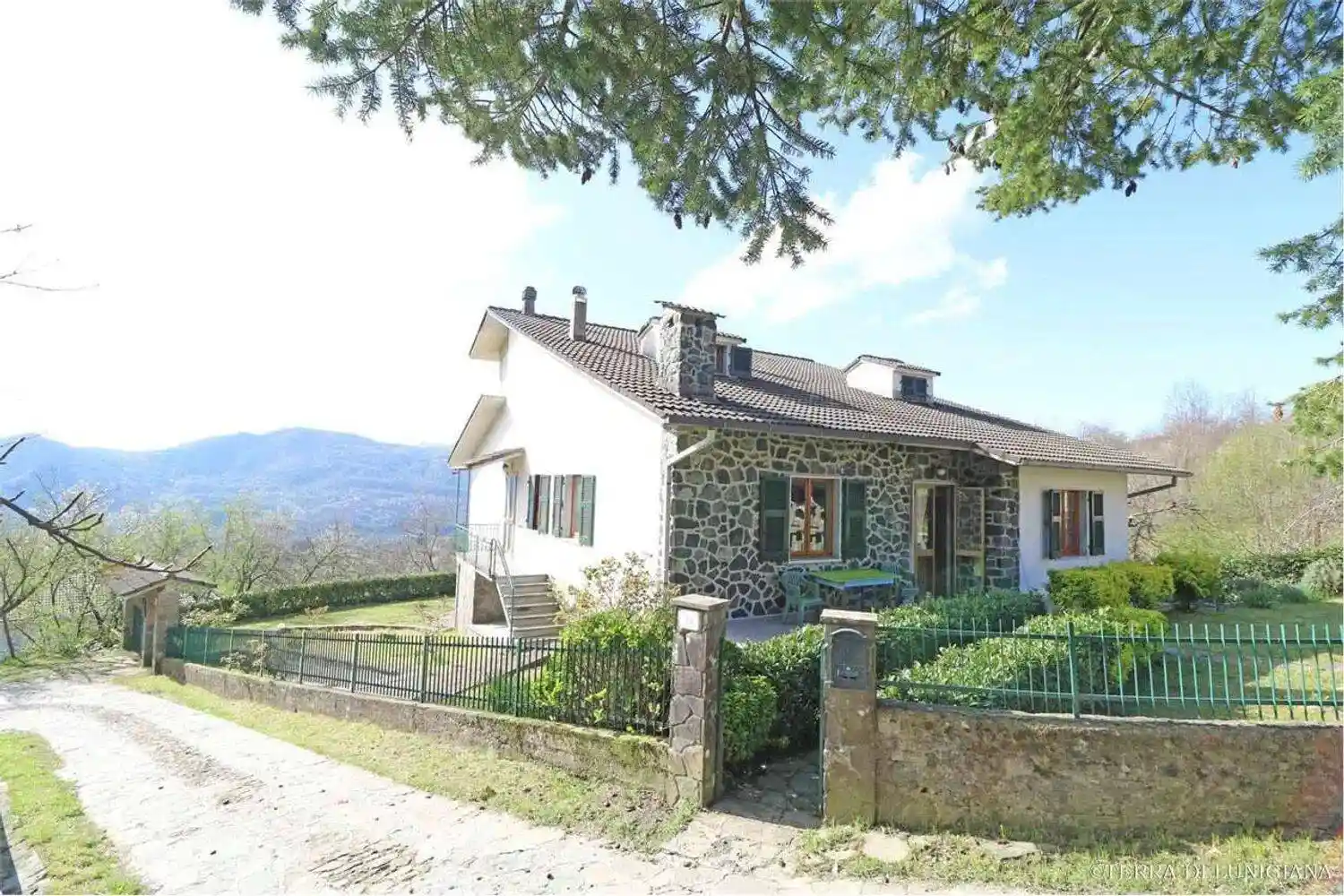 Villa in vendita a Zeri