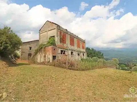 Rustico - Casale in vendita a Pontremoli