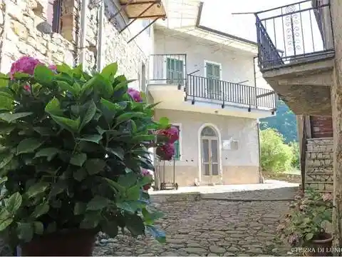 Rustico - Casale in vendita a Pontremoli