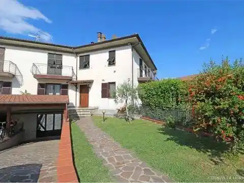 Villa in vendita a Villafranca in Lunigiana