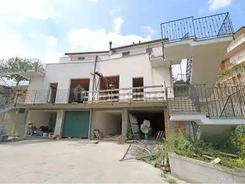 Villa in vendita a Pontremoli
