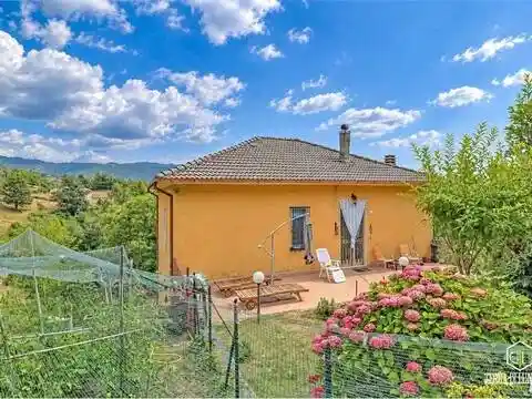 Appartamento in vendita a Zeri