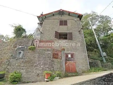 Rustico - Casale in vendita a Pontremoli