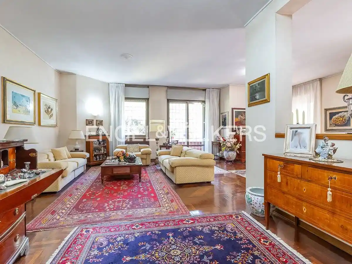 Appartamento in vendita a Roma