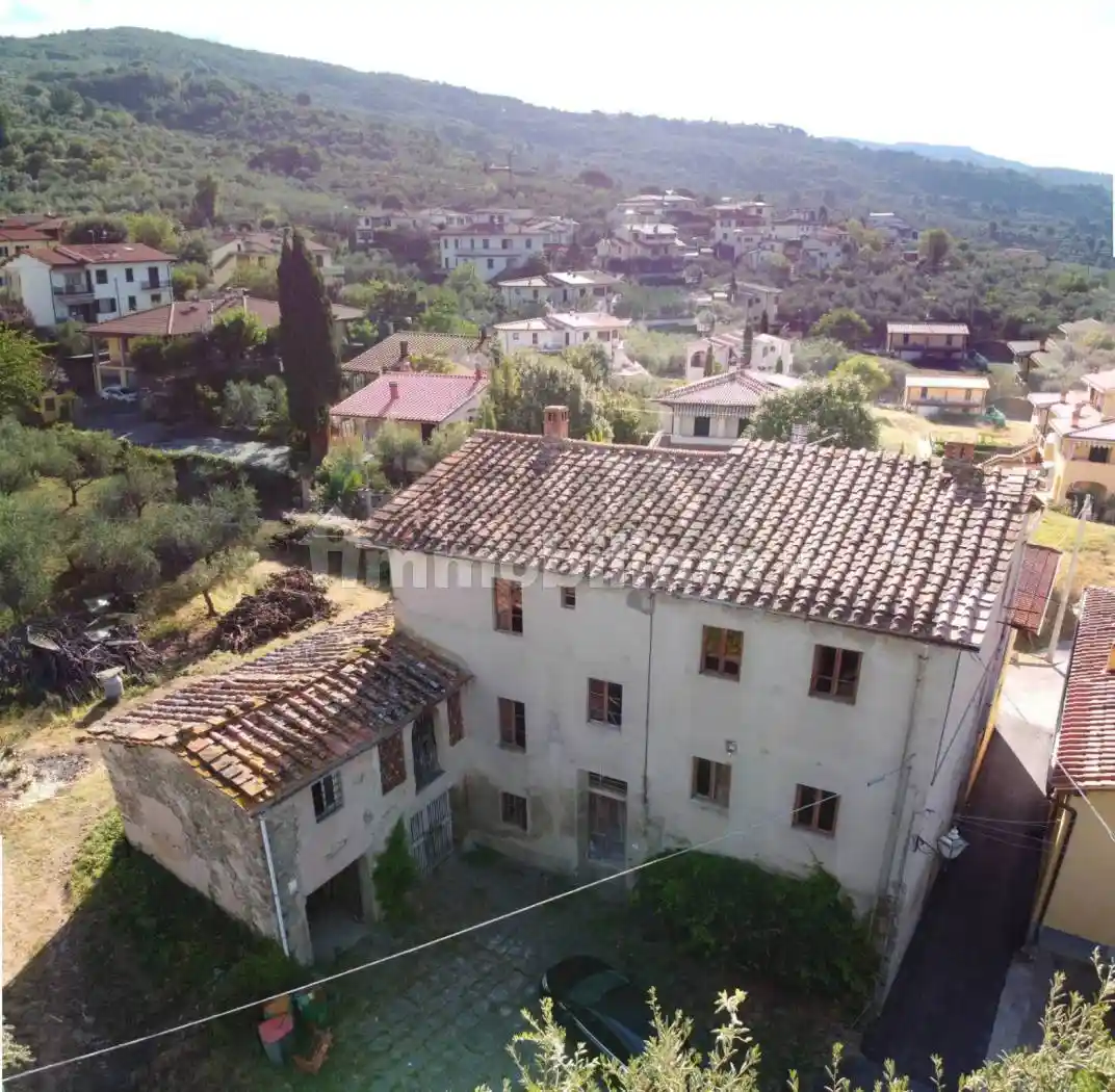 Villa in vendita a Castelfranco Piandisco