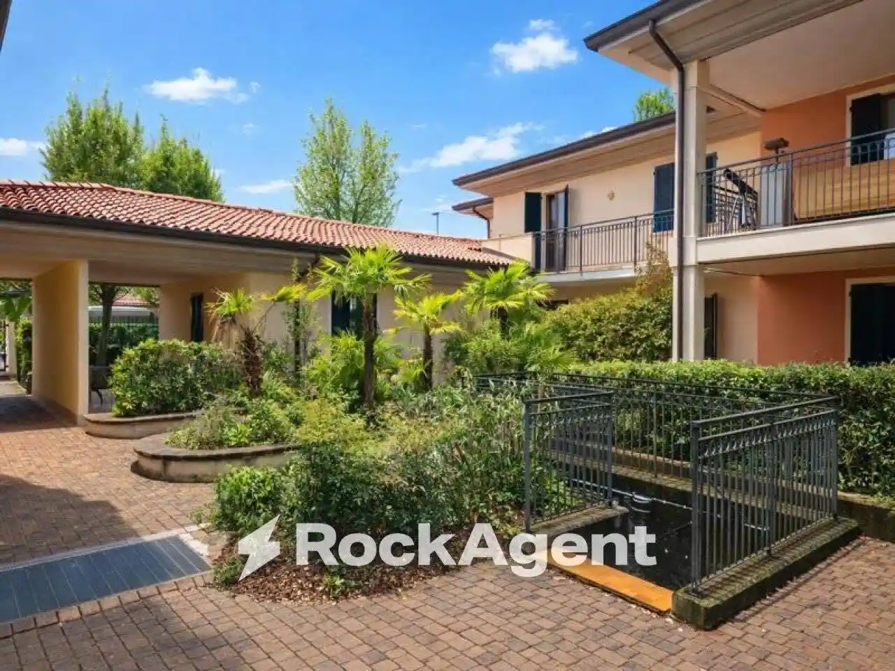 Villa in vendita a Polpenazze del Garda