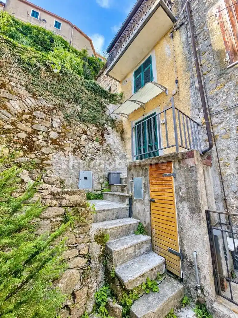 Casa indipendente in vendita a Fivizzano