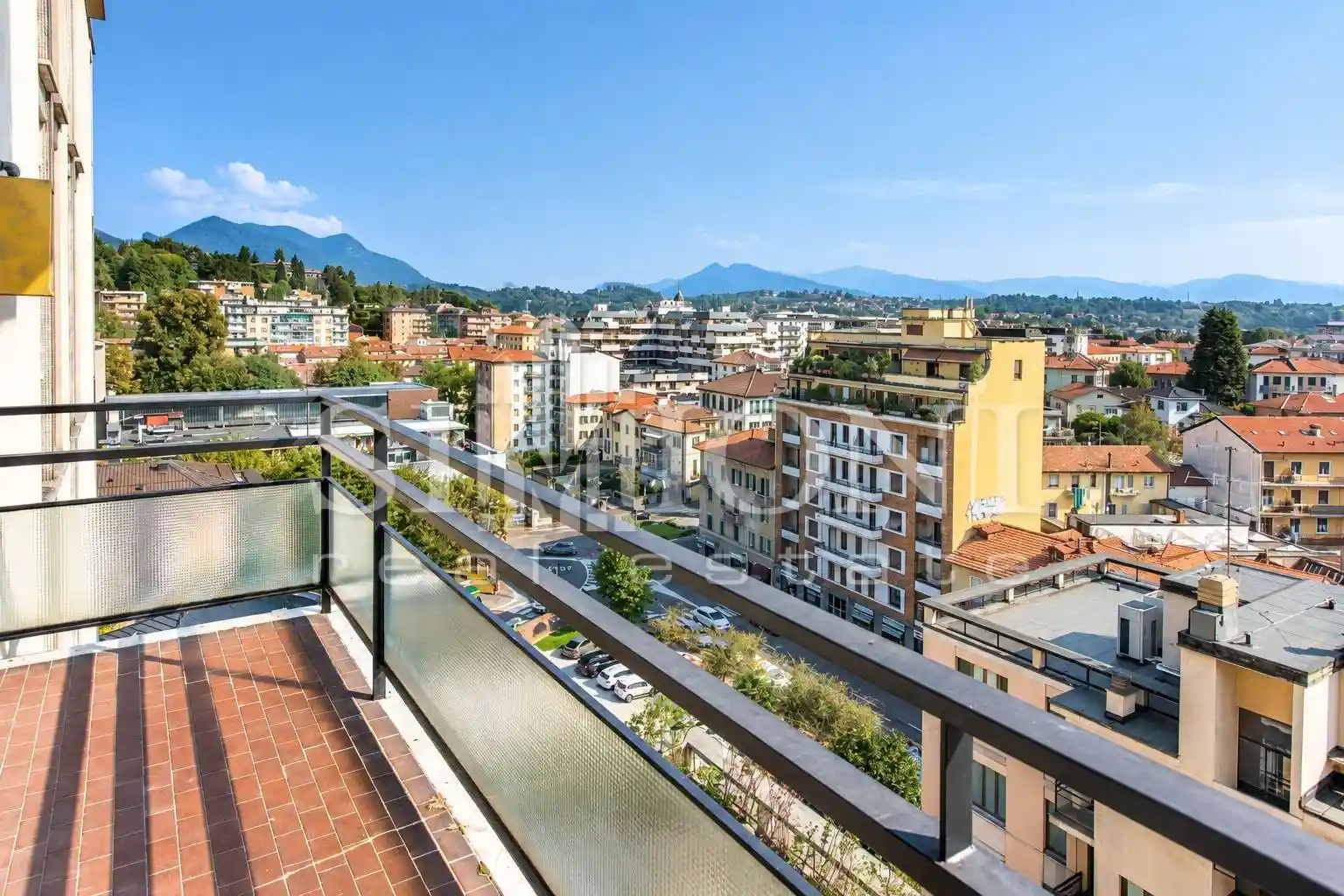 Appartamento in vendita a Varese