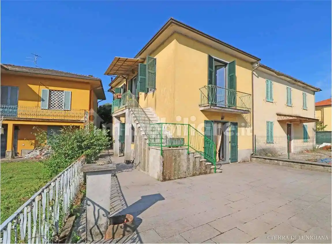 Appartamento in vendita a Filattiera