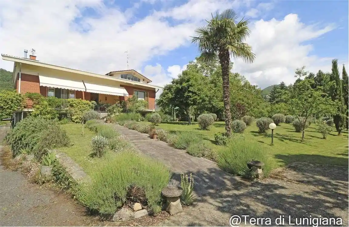 Villa in vendita a Bagnone