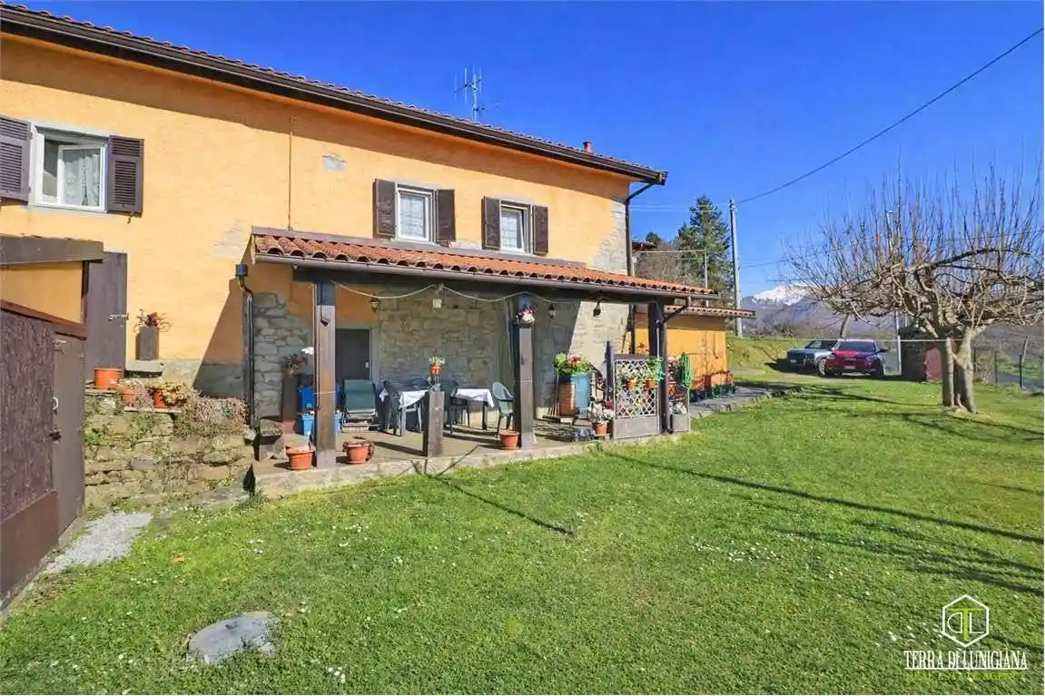 Villetta a schiera in vendita a Pontremoli
