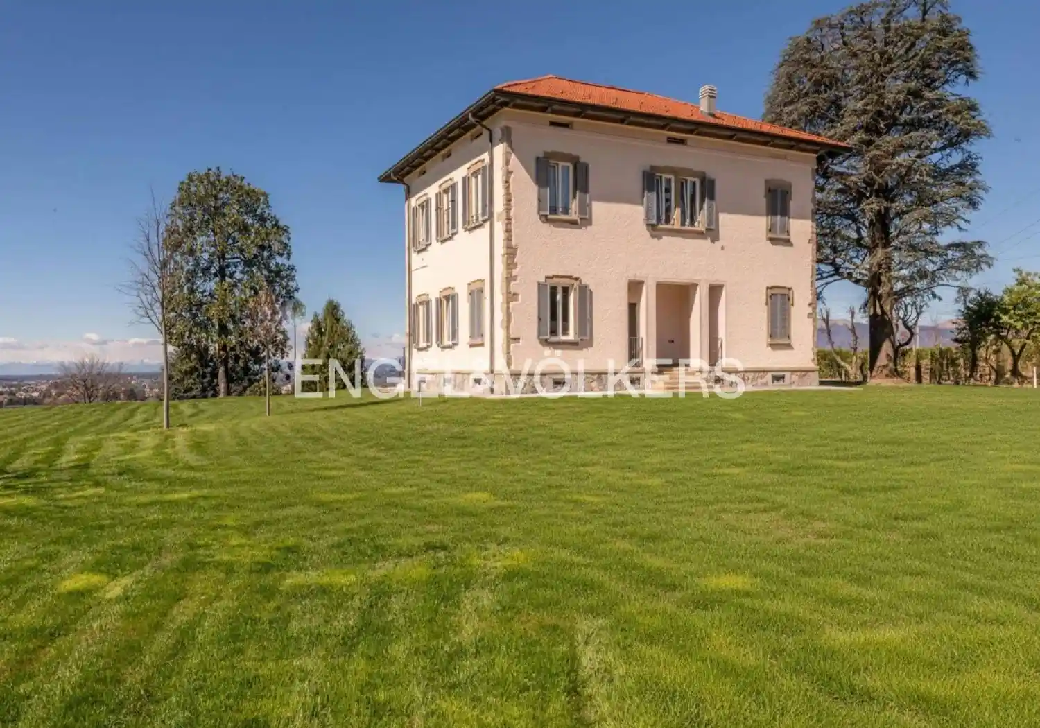 Appartamento in affitto a Monticello Brianza