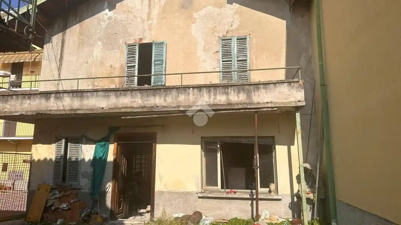 Rustico - Casale in vendita a Rovellasca