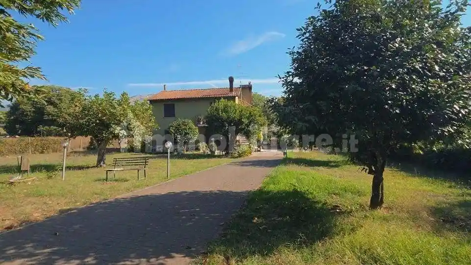Villa in vendita a Cave