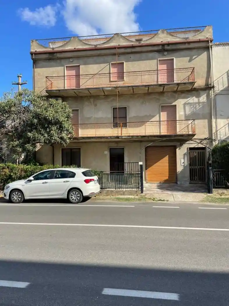 Palazzo - Edificio in vendita a Villapiana