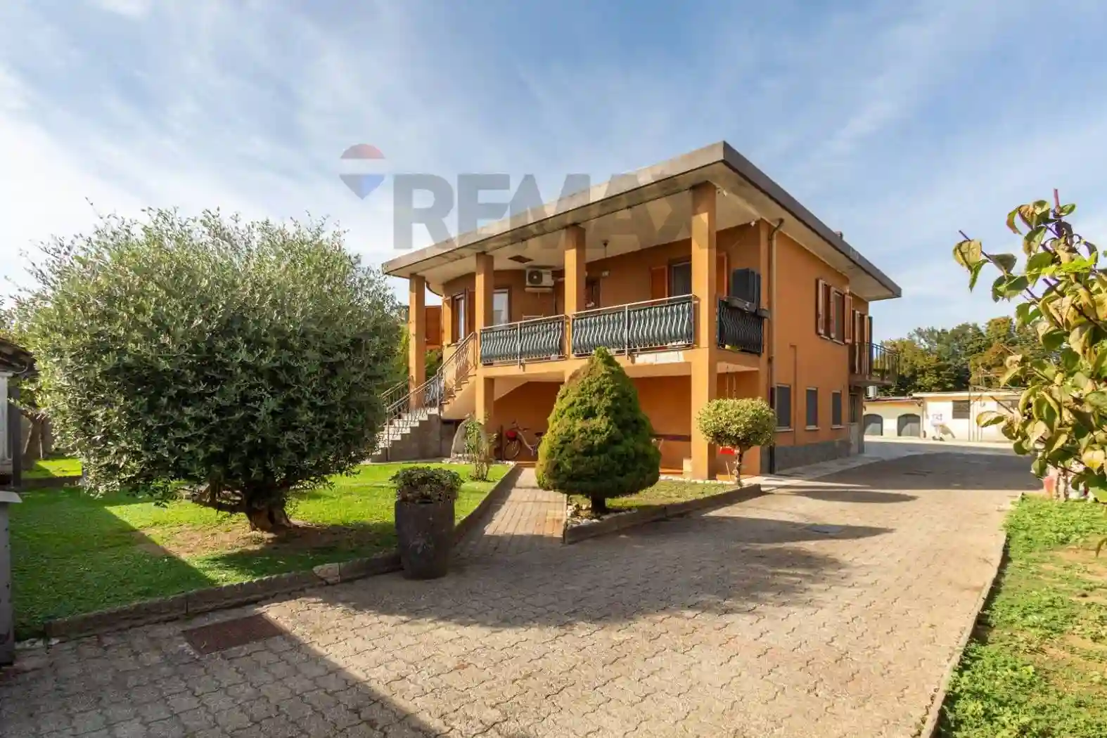 Villa - foto 2