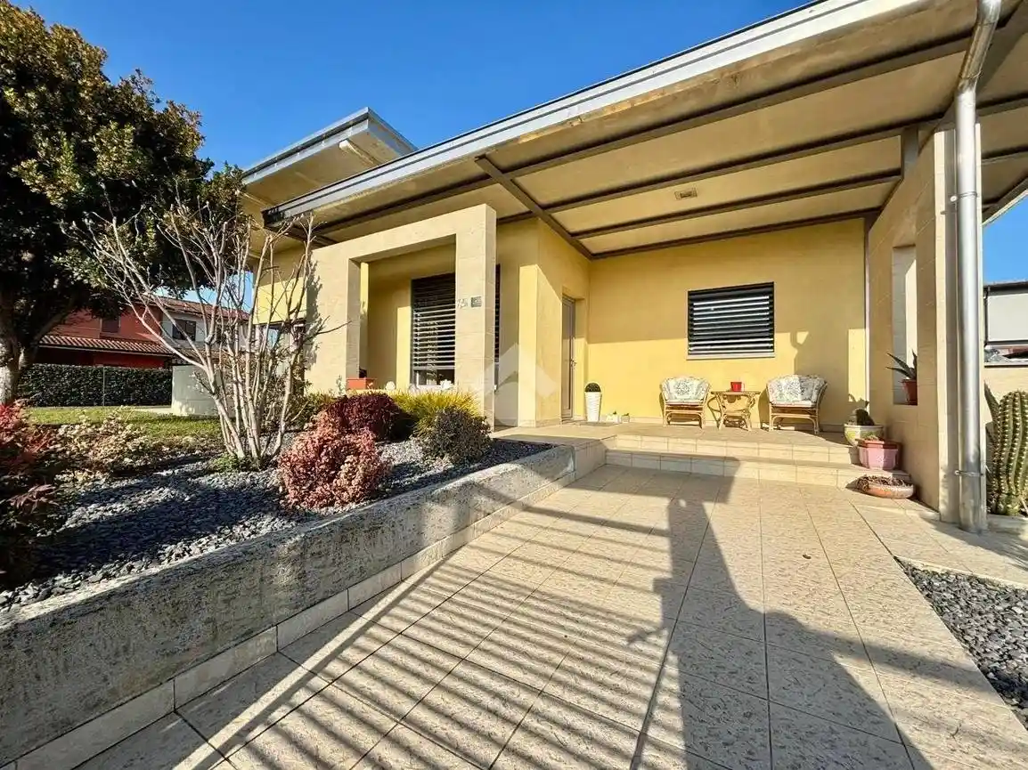 Villa in vendita a Pagazzano