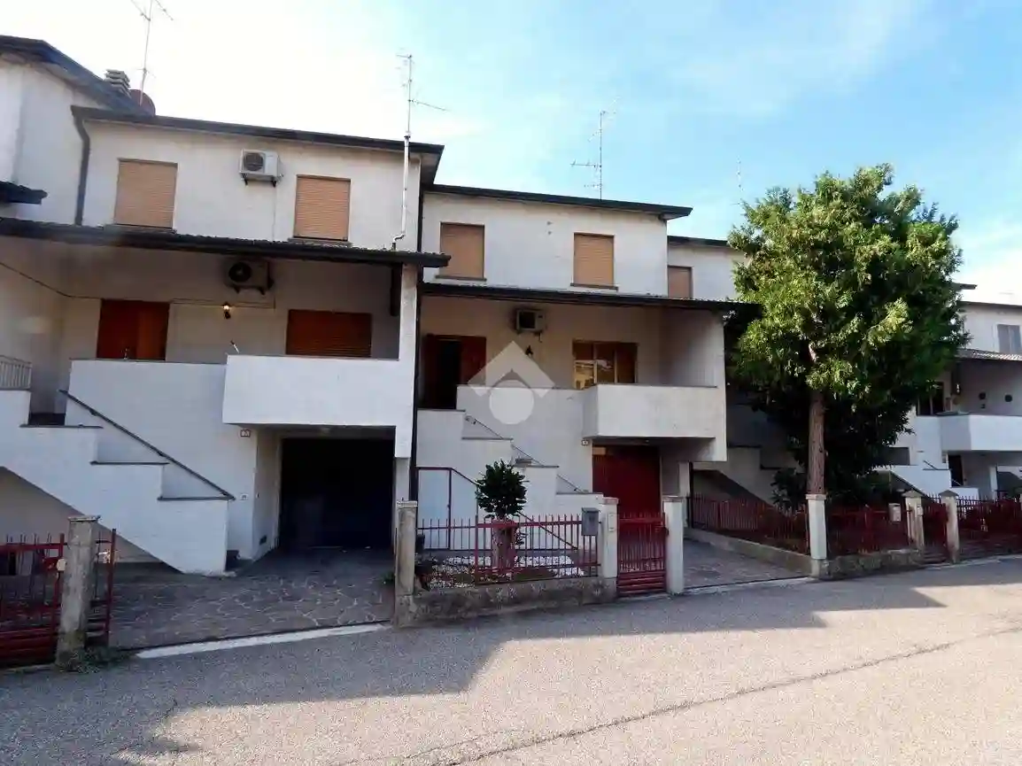 Villetta a schiera - foto 2